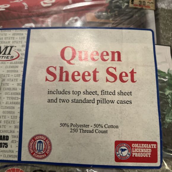 Oklahoma University Sooners 4-Piece Queen Sheet Set Crimson White - Picture 4 of 13